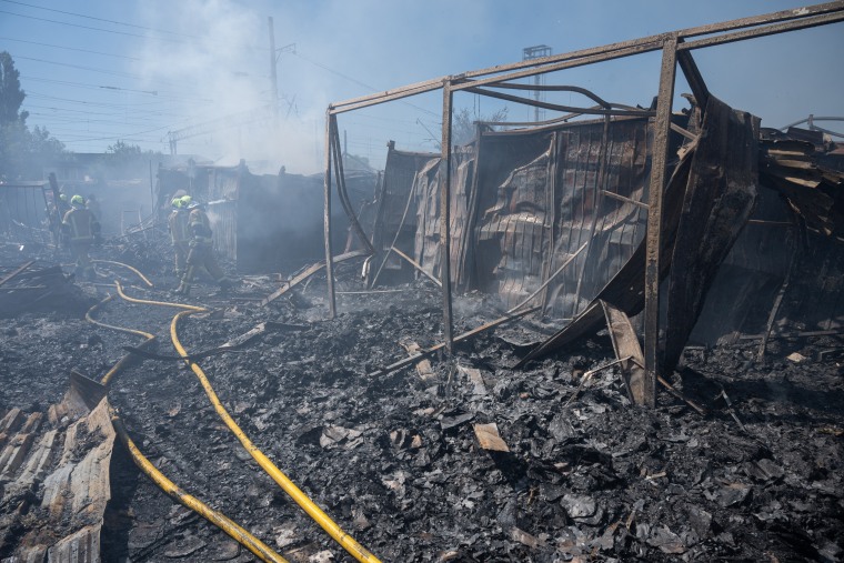 Kyiv book market destroyed in a Russian attack