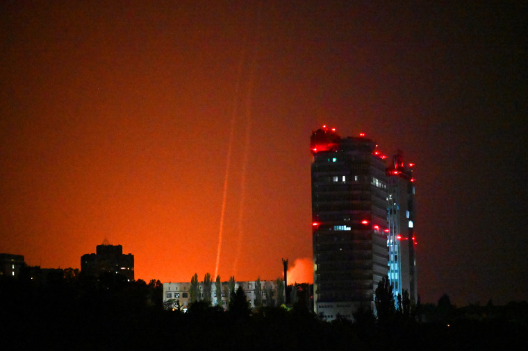 TOPSHOT-UKRAINE-RUSSIA-CONFLICT-WAR-STRIKE