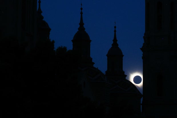 Total Solar Eclipse In Zaragoza 