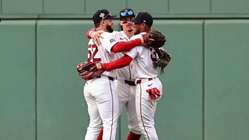 nbc_mlb_sfgvbos2min_260823.jpg