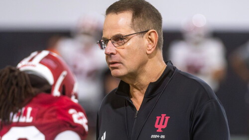 nbc_rft_preseasoncoachespoll_260810.jpg