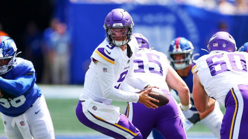 nbc_pft_vikingsqbs_260817.jpg