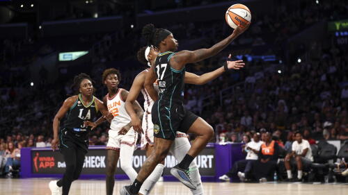 nbc_wnba_conlas_260822.jpg
